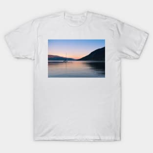 Peaceful Okanagan Lake Sunset with Sailboat View T-Shirt